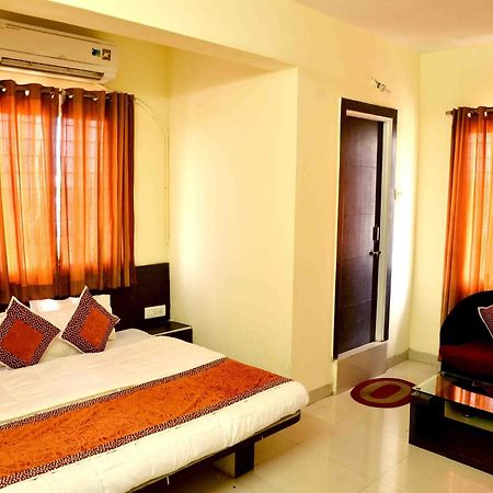 Hotel Vijay Nagar Indore Buitenkant foto