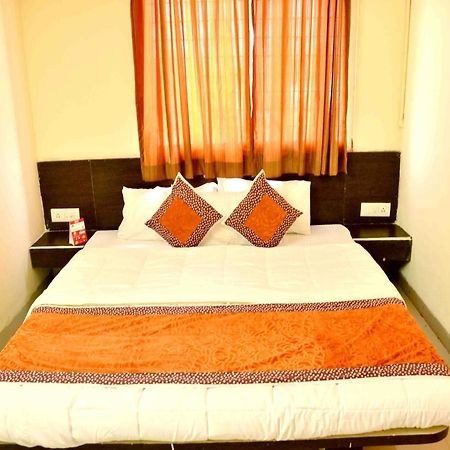 Hotel Vijay Nagar Indore Buitenkant foto
