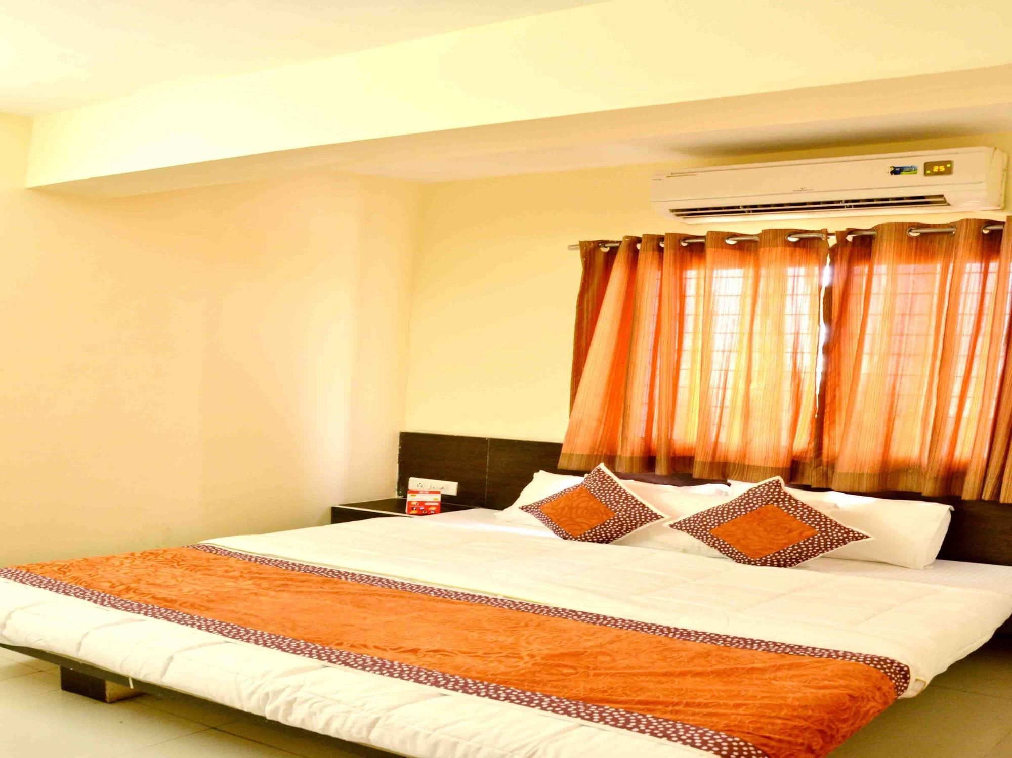 Hotel Vijay Nagar Indore Buitenkant foto