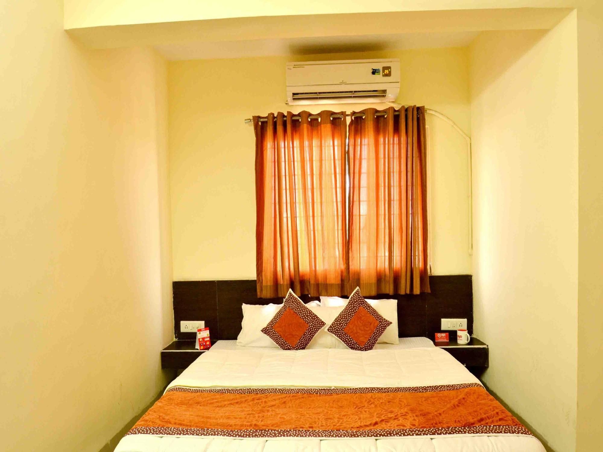 Hotel Vijay Nagar Indore Buitenkant foto