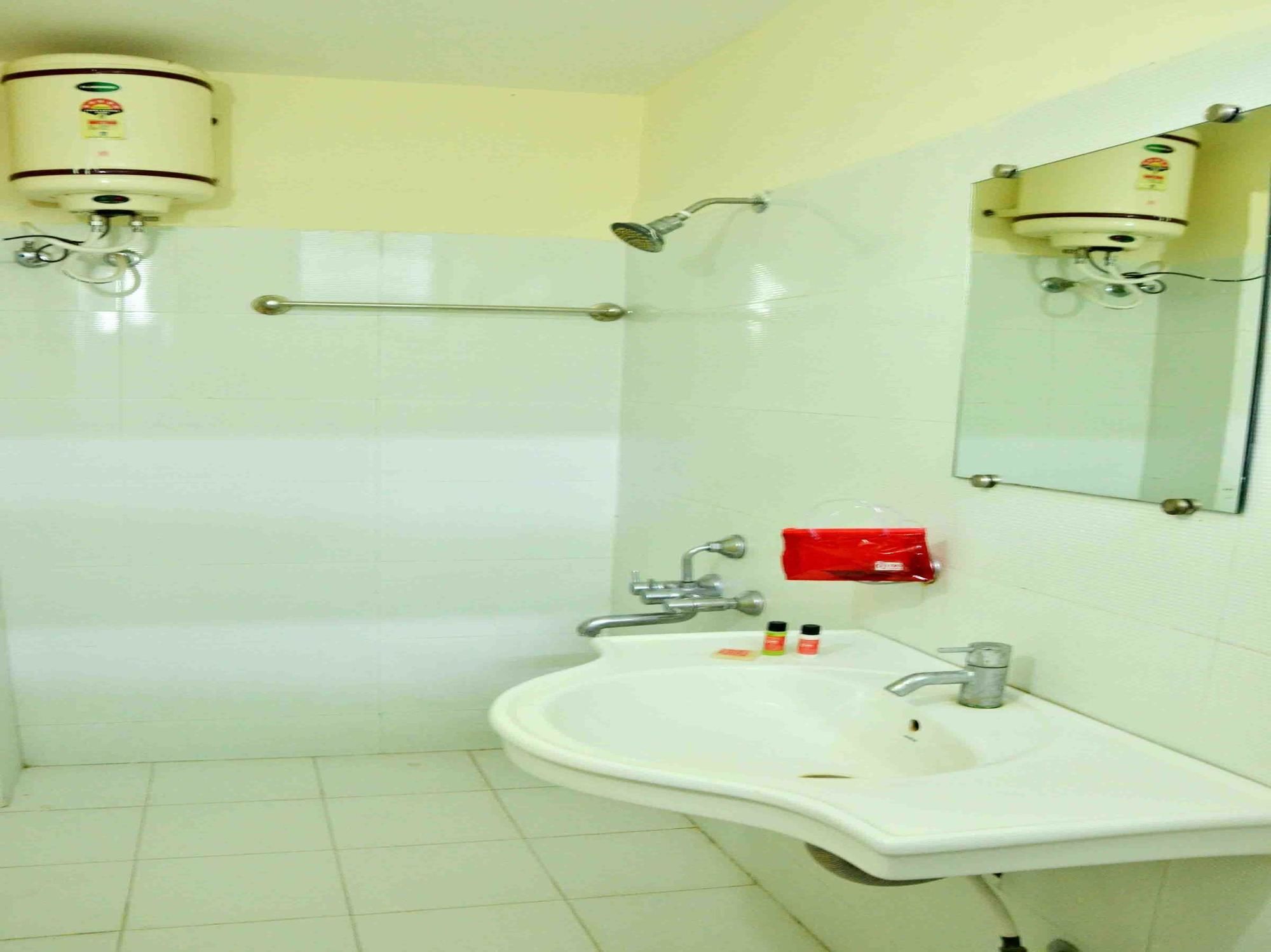 Hotel Vijay Nagar Indore Buitenkant foto