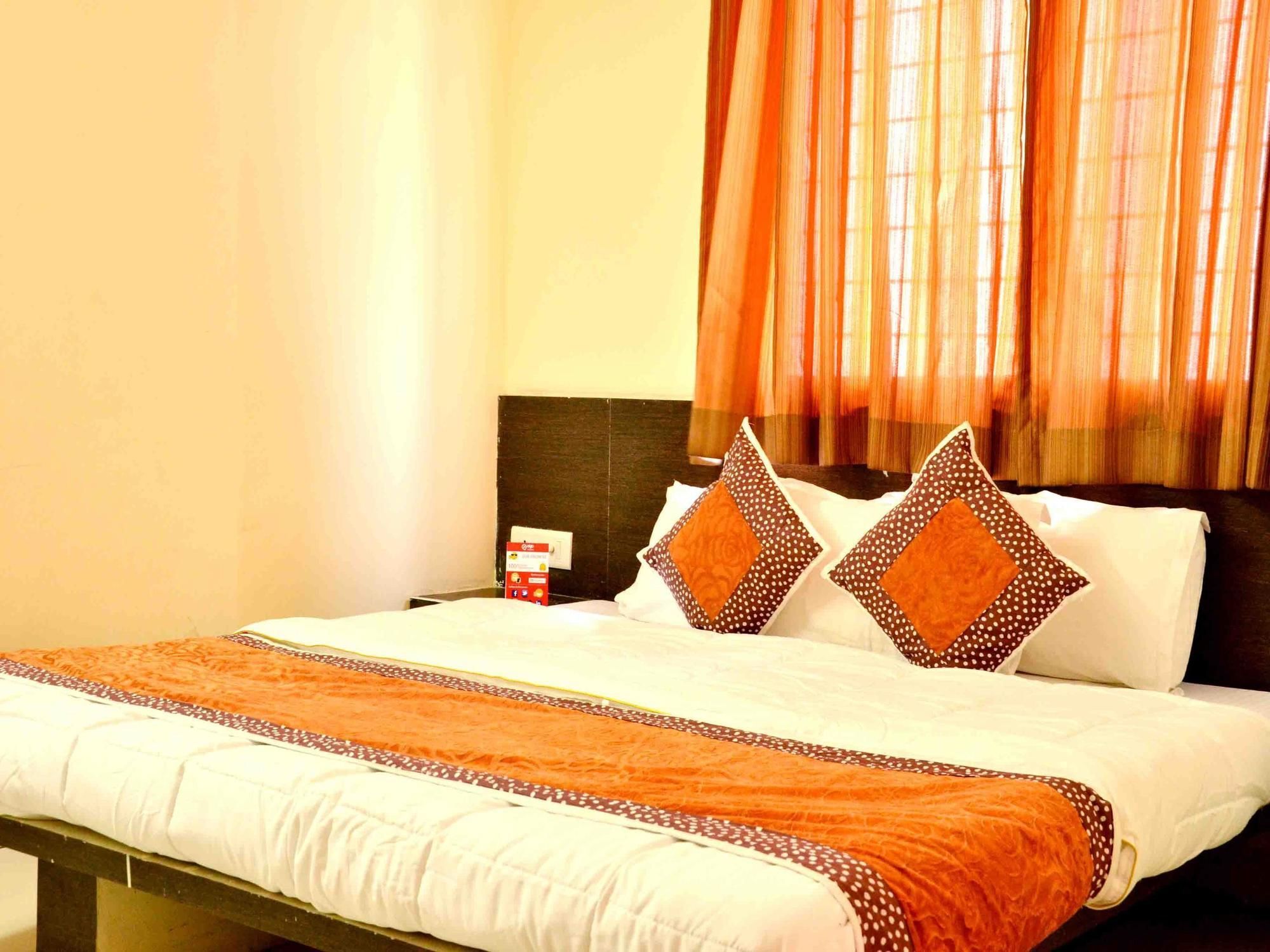 Hotel Vijay Nagar Indore Buitenkant foto