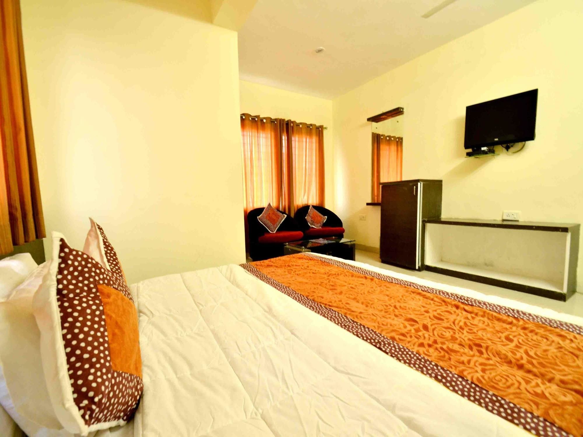 Hotel Vijay Nagar Indore Buitenkant foto