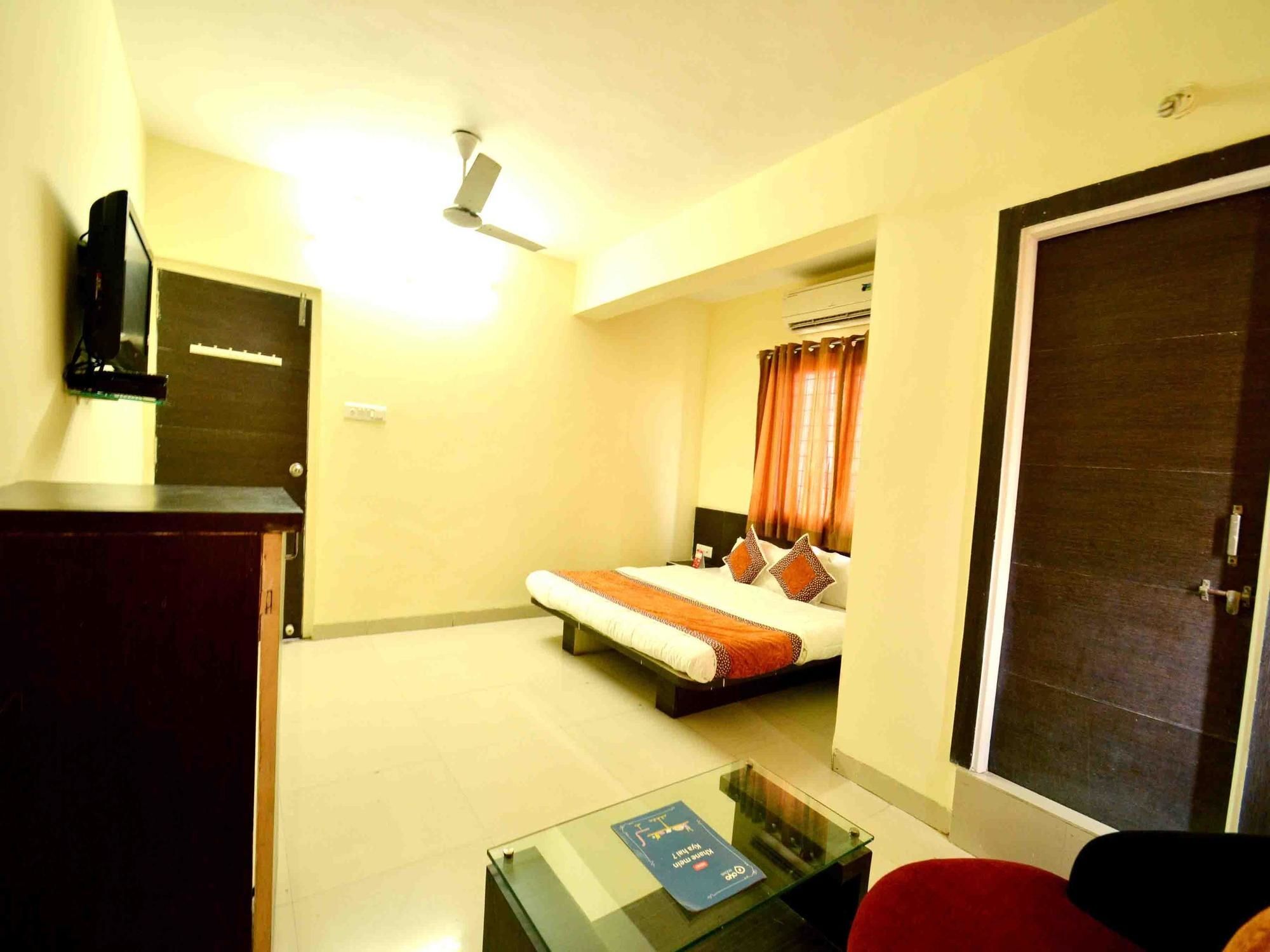 Hotel Vijay Nagar Indore Buitenkant foto